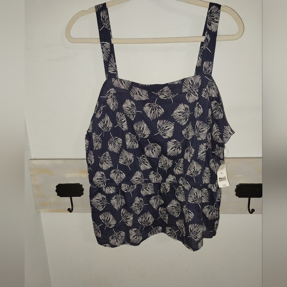 Dip navy blue and white summer tank XL